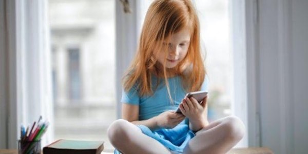 Giftig hulp in de huishouding Zwerver Wat wordt de eerste smartphone van jouw kind? - Mamas